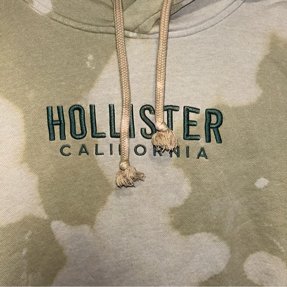 Hollister Cream and Tan Tie-dye Hoodie - Picture 3 of 5